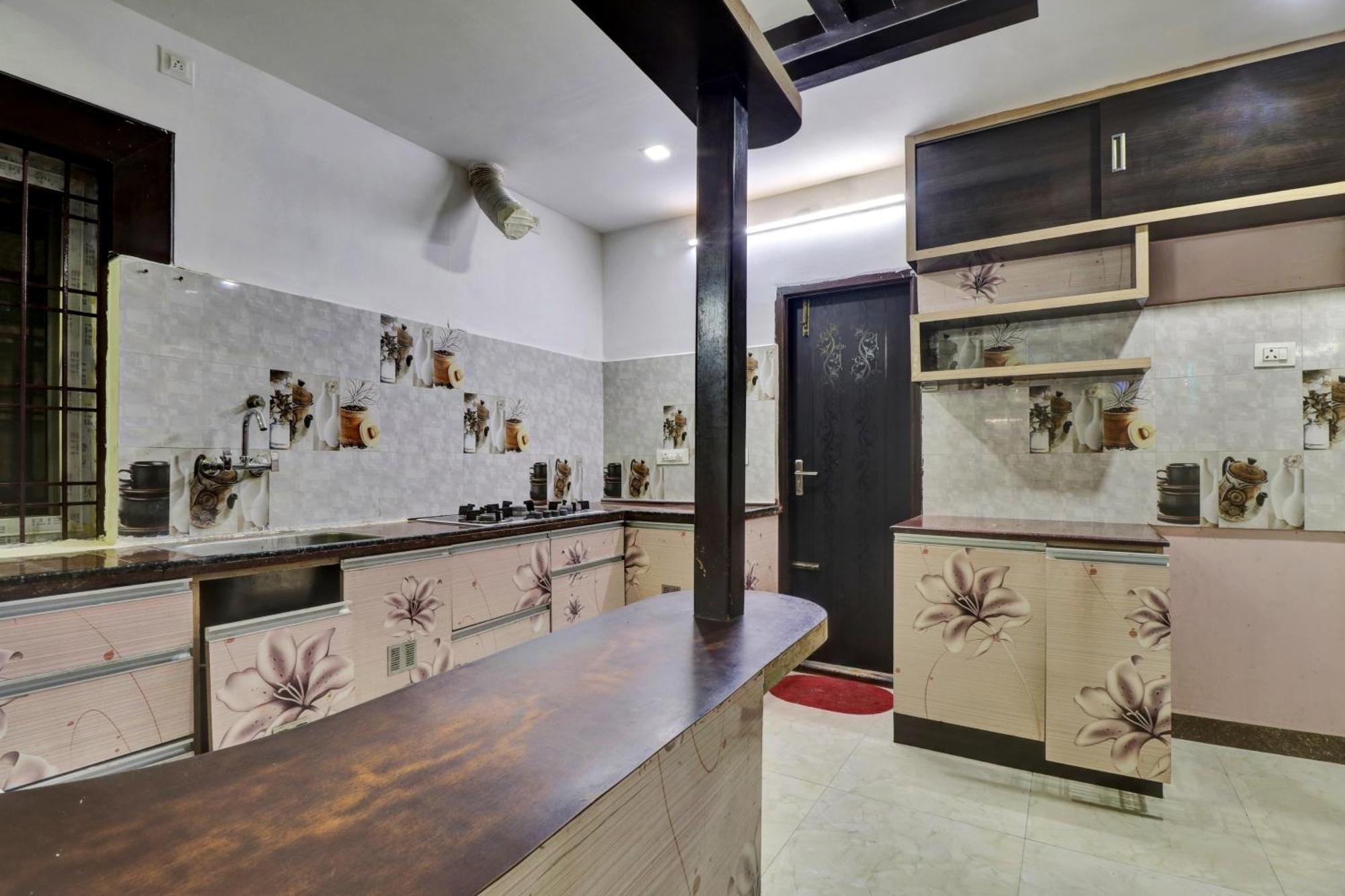 Hotel O Seshadri Homestay Тирупати Екстериор снимка